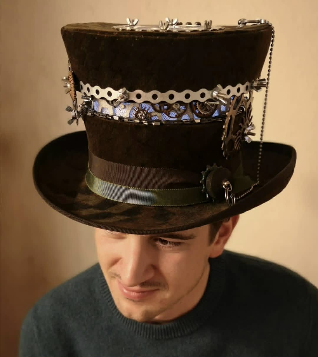 Ellen Thommessen – Theatrical Millinery – MillineryInfo (11)